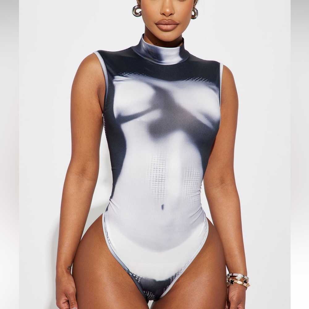 FashionNova bodysuit